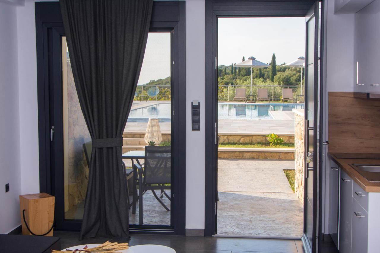 The View Hotel Perdika エクステリア 写真