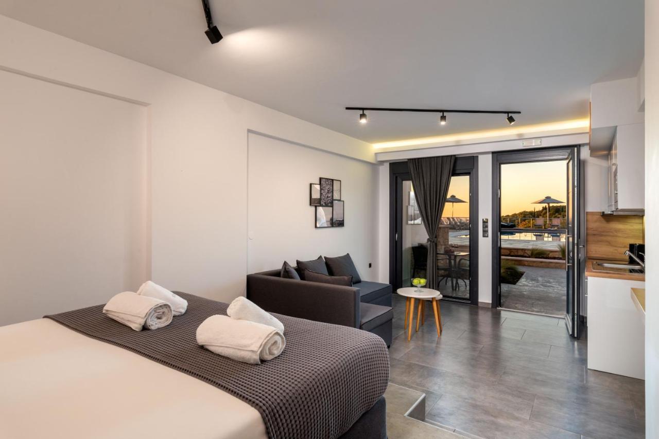The View Hotel Perdika エクステリア 写真